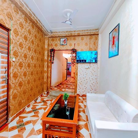 De Costa Palace - Pick And Drop Available Varanasi Luaran gambar