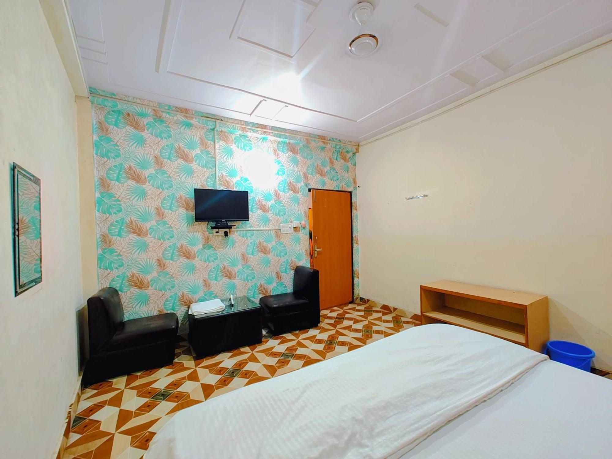 De Costa Palace - Pick And Drop Available Varanasi Luaran gambar