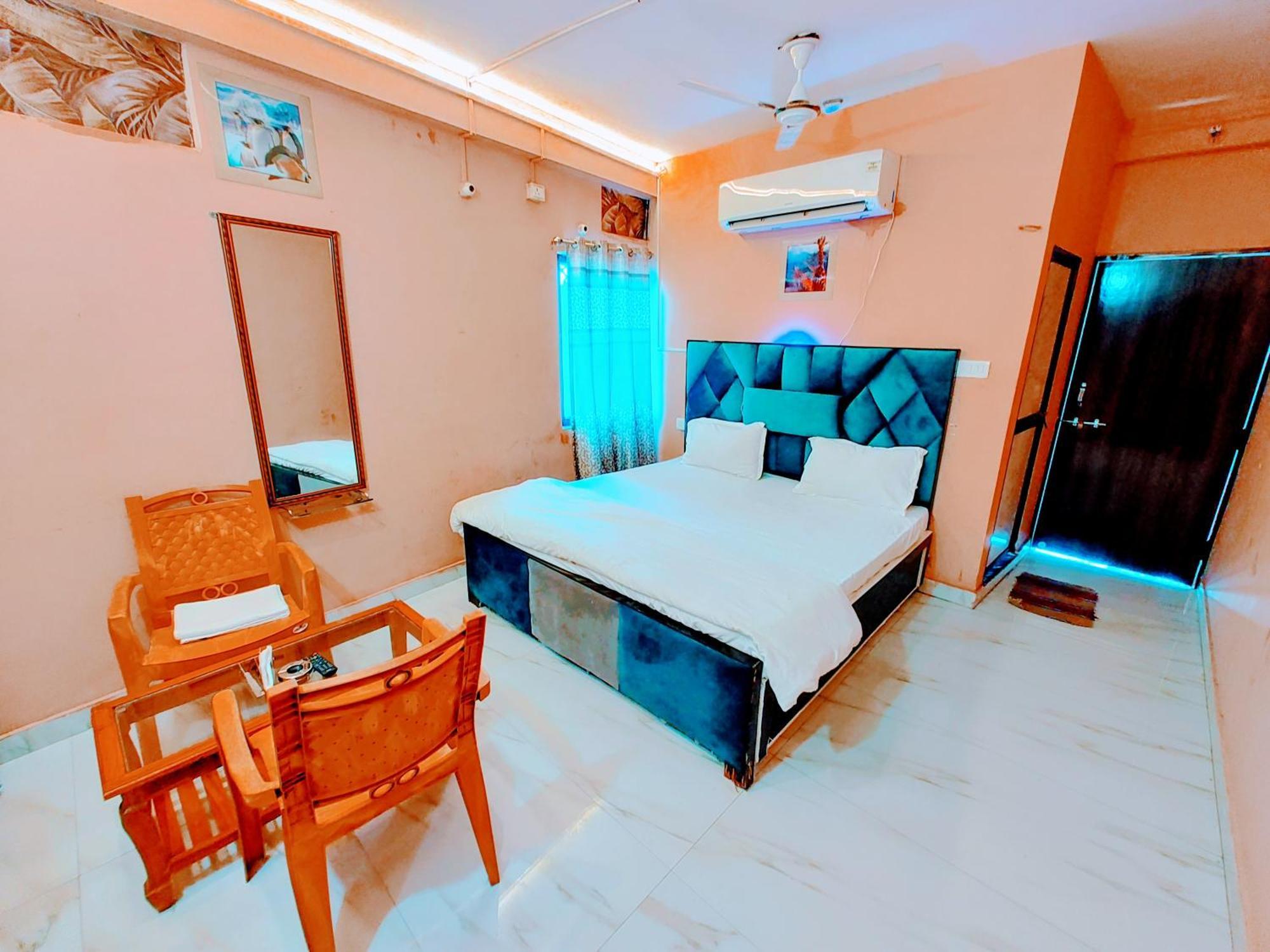 De Costa Palace - Pick And Drop Available Varanasi Luaran gambar