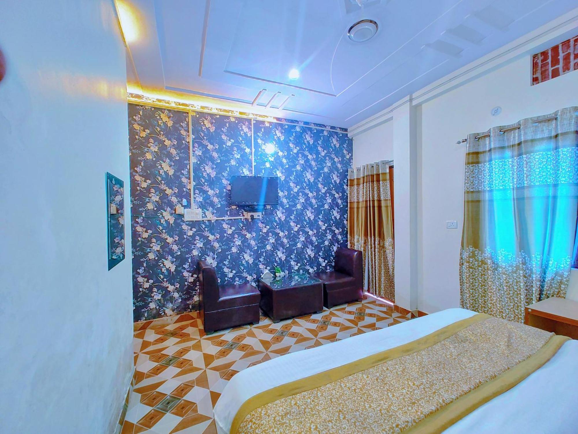 De Costa Palace - Pick And Drop Available Varanasi Luaran gambar
