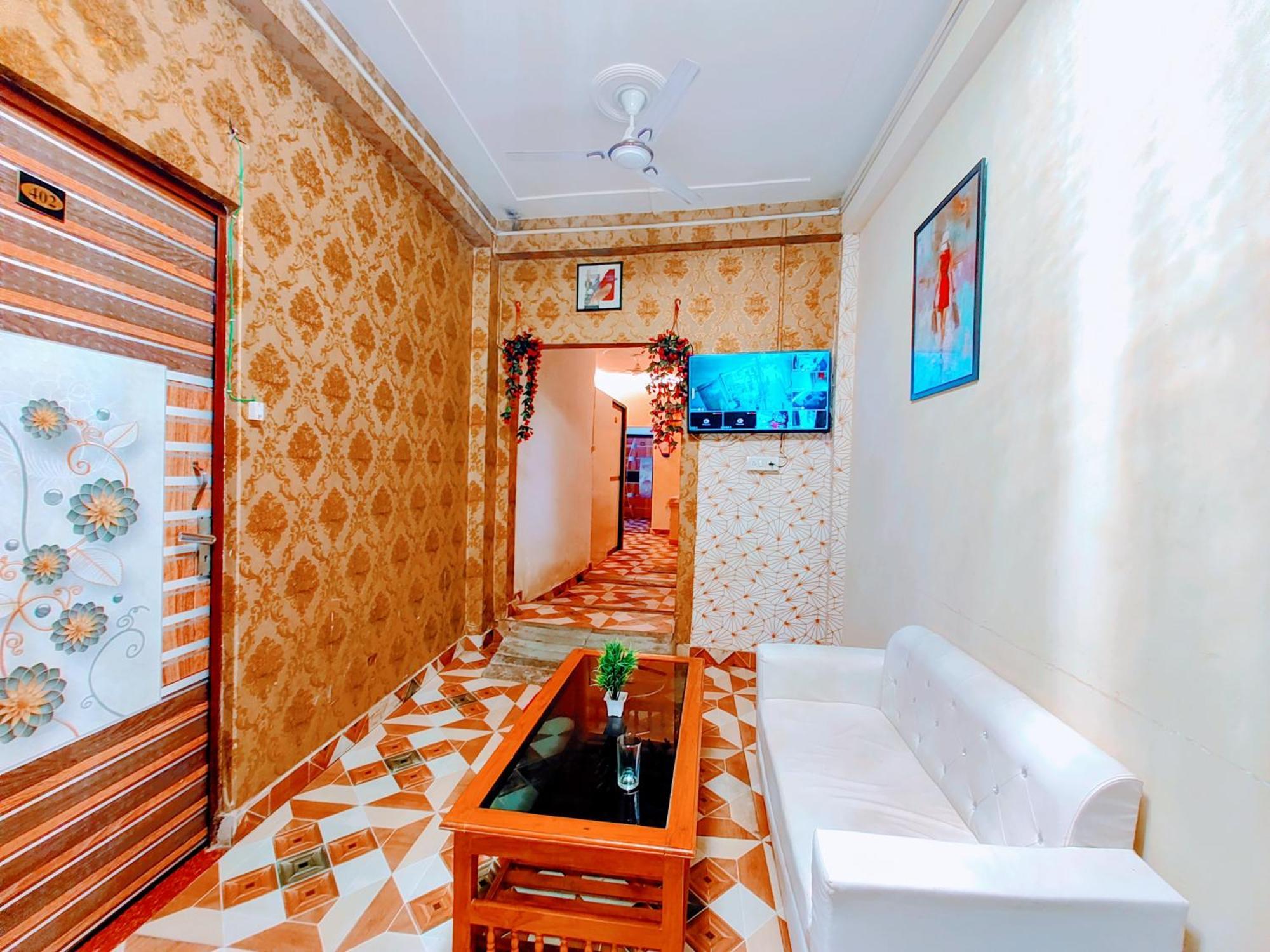 De Costa Palace - Pick And Drop Available Varanasi Luaran gambar