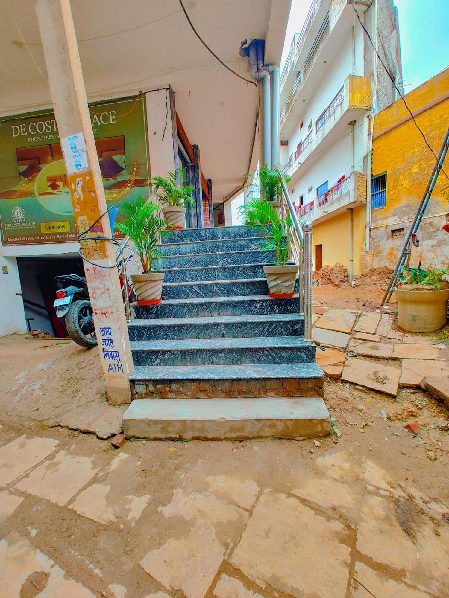 De Costa Palace - Pick And Drop Available Varanasi Luaran gambar